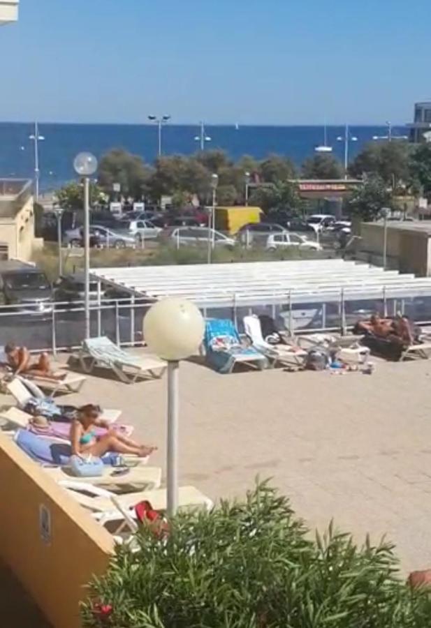 Appart 2 Piscines ,50 M De La Mer Agde Buitenkant foto
